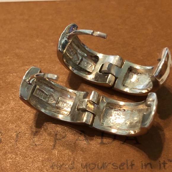 Silpada Sterling Silver Huggie Hoop Earrings P1636 - Picture 14 of 16